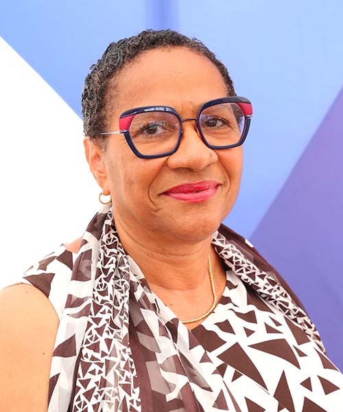 Eliane GIOUGOU